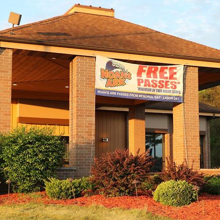 Best Western Ambassador Inn & Suites Wisconsin Dells Exteriör bild