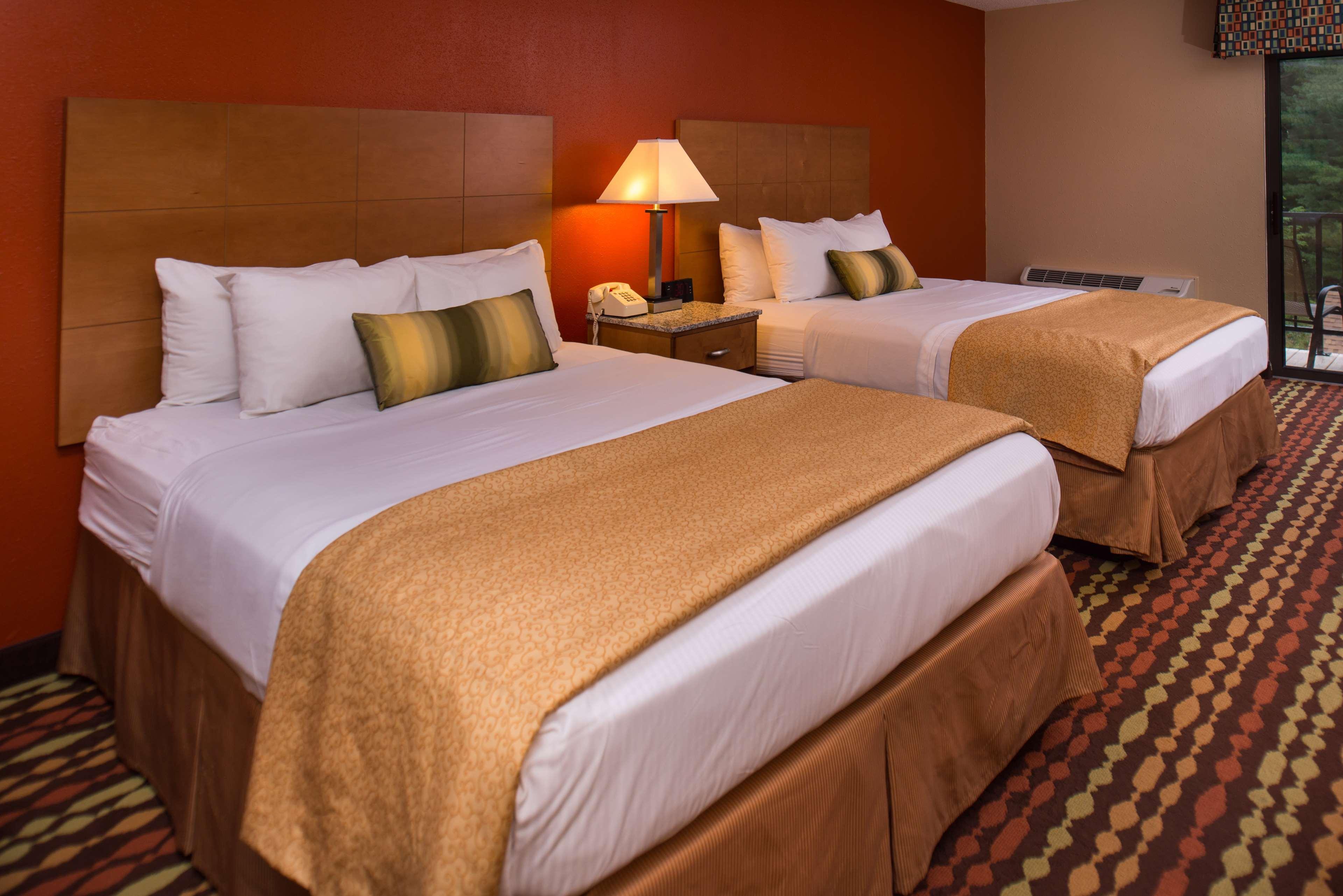 Best Western Ambassador Inn & Suites Wisconsin Dells Exteriör bild