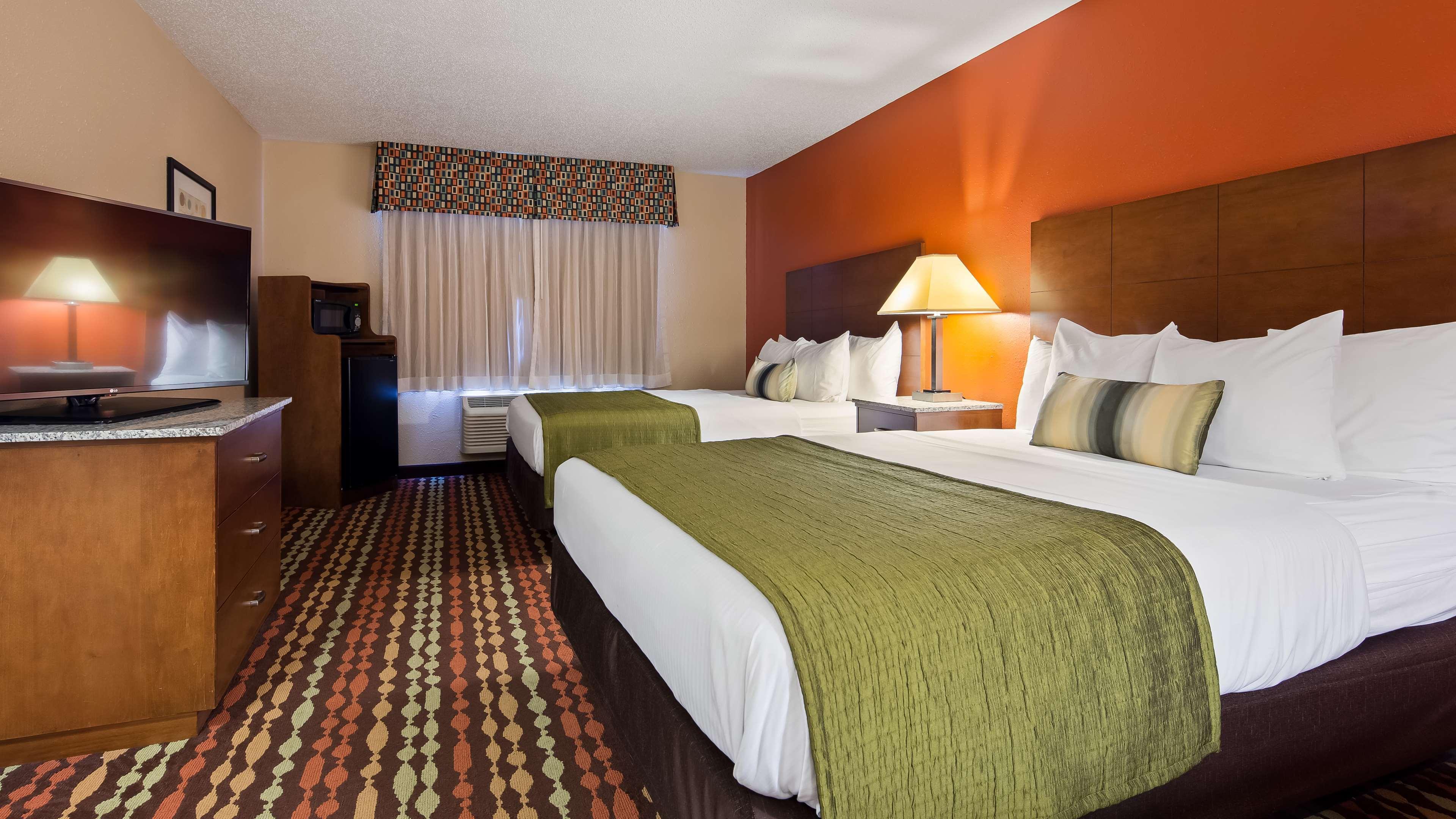 Best Western Ambassador Inn & Suites Wisconsin Dells Exteriör bild
