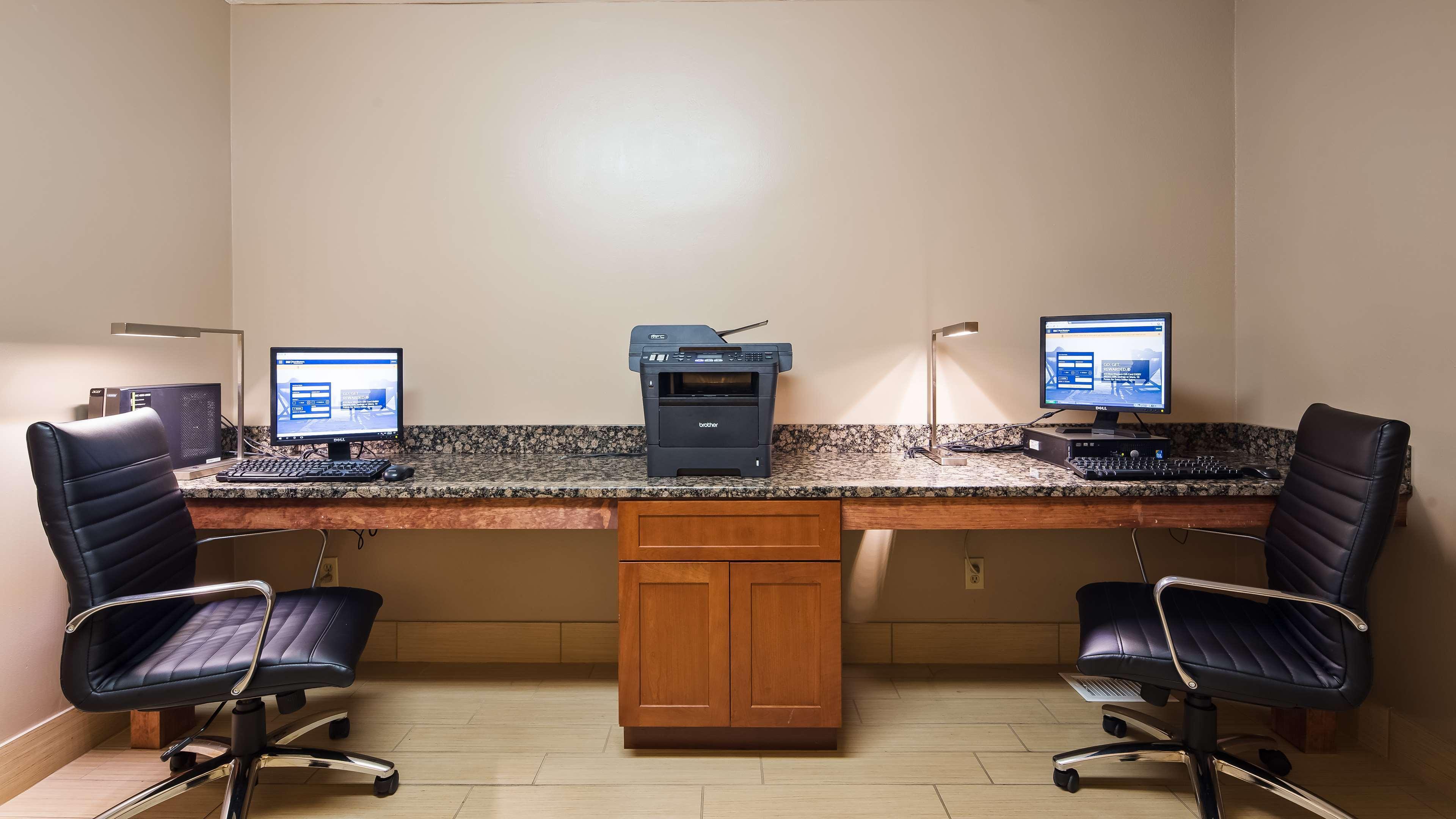 Best Western Ambassador Inn & Suites Wisconsin Dells Exteriör bild