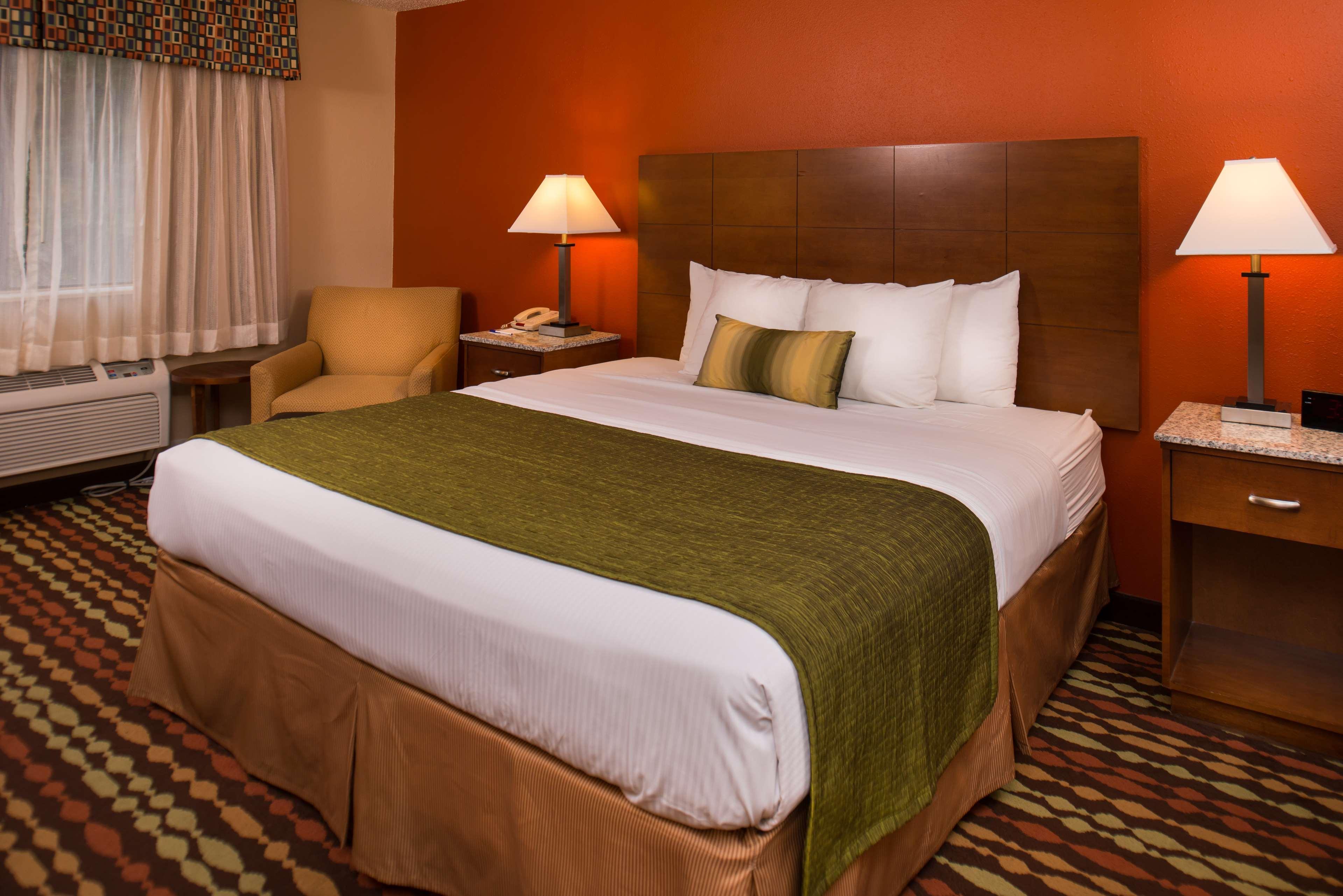 Best Western Ambassador Inn & Suites Wisconsin Dells Exteriör bild