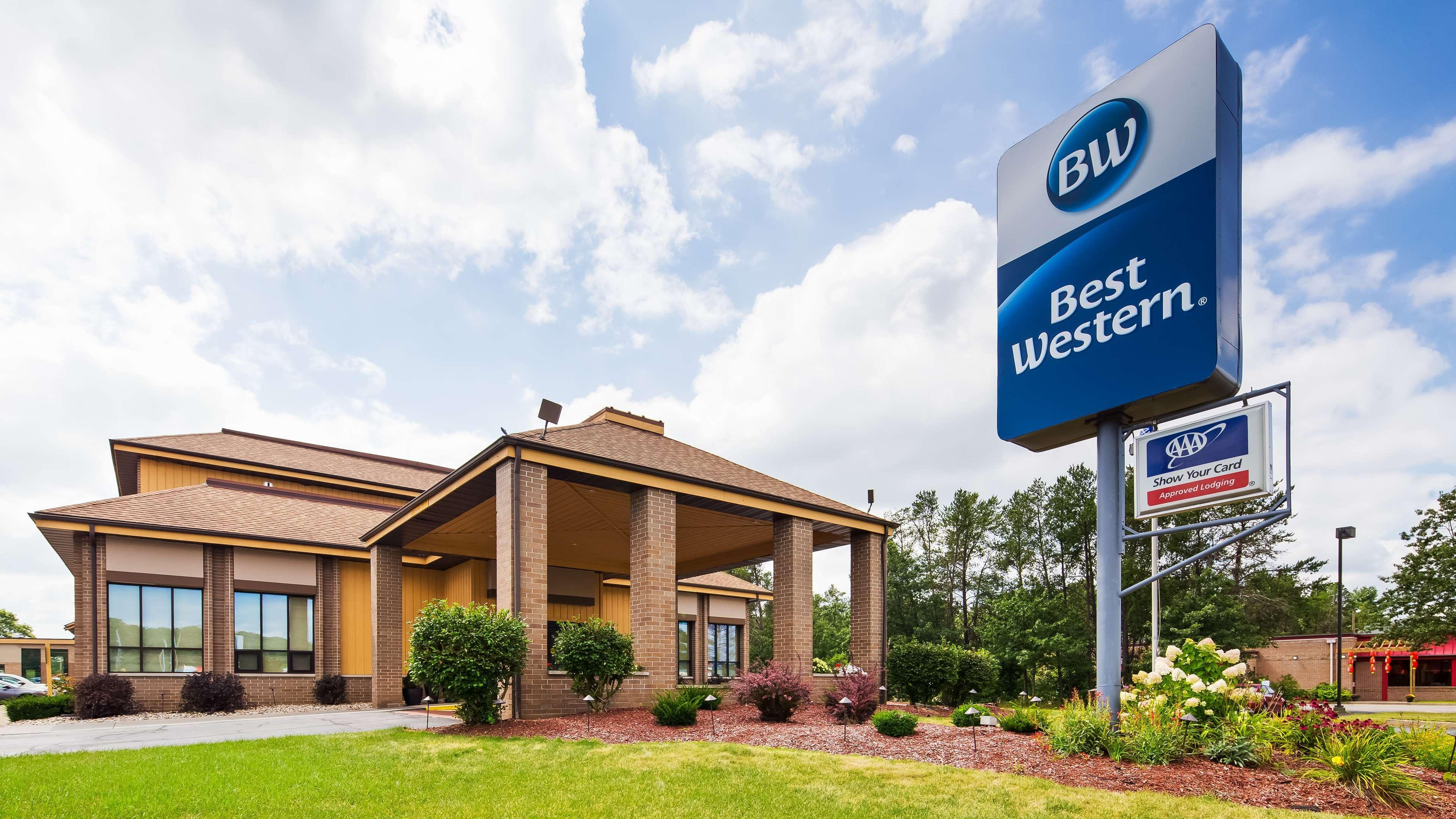 Best Western Ambassador Inn & Suites Wisconsin Dells Exteriör bild
