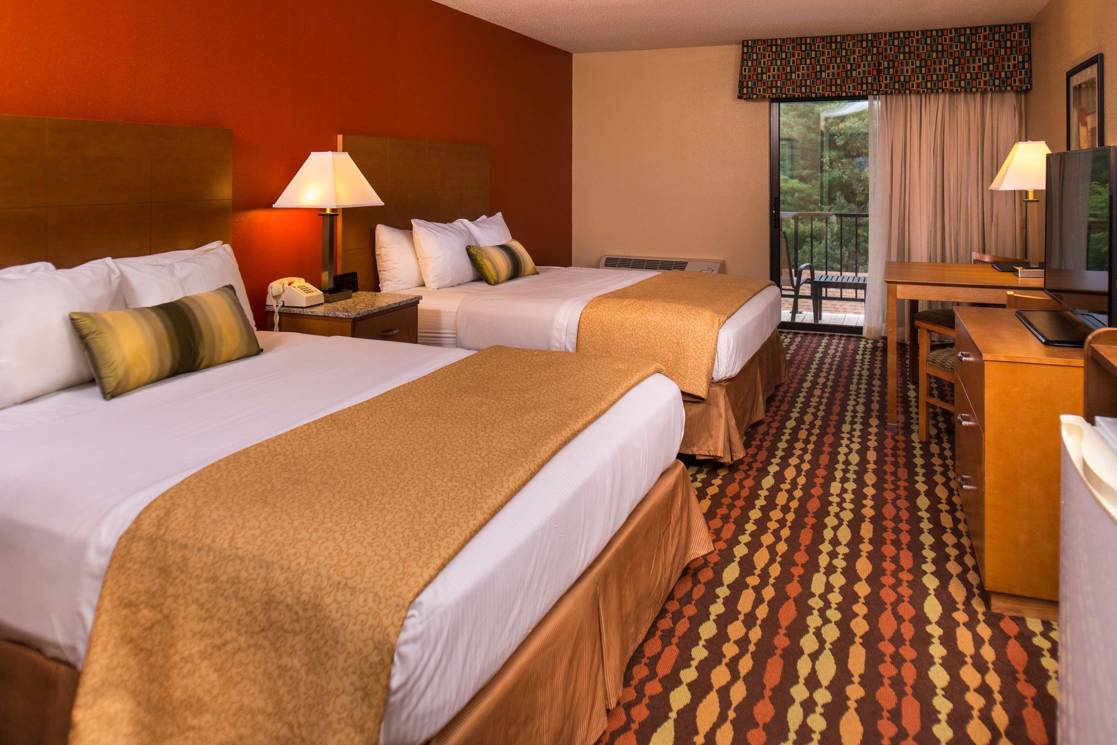 Best Western Ambassador Inn & Suites Wisconsin Dells Exteriör bild