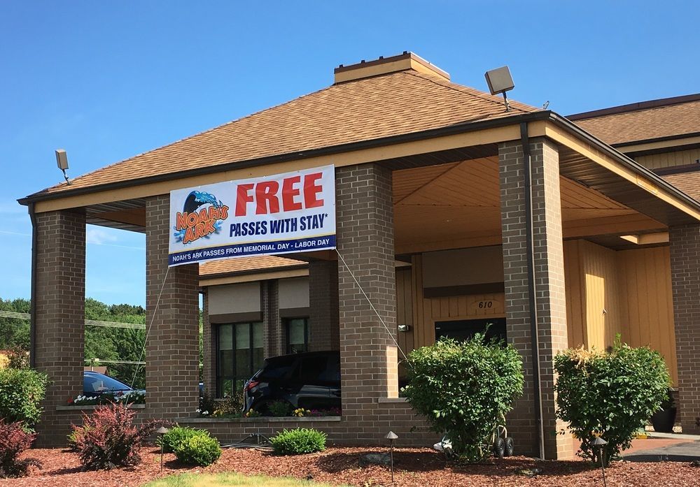 Best Western Ambassador Inn & Suites Wisconsin Dells Exteriör bild